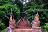 wat-phrathat-doi-suthep-2 - Copy.jpg - Doi Suthep, Winter Palace, Wat Umong and Wat Phra That Doi Kham Private tour | https://sabaigobangkok.com